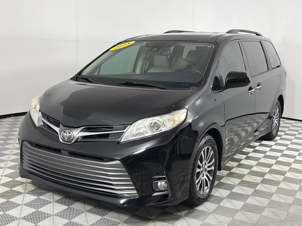 2018 Toyota Sienna 3rd Gen - Image 10 of 21