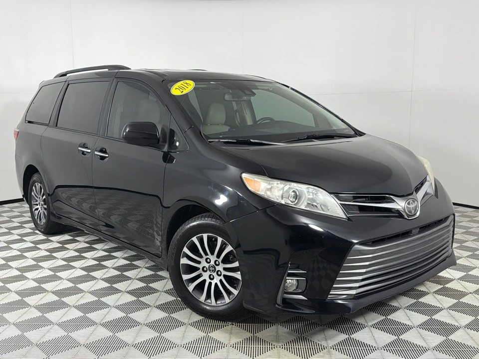 2018 Toyota Sienna 3rd Gen - Image 2 of 21