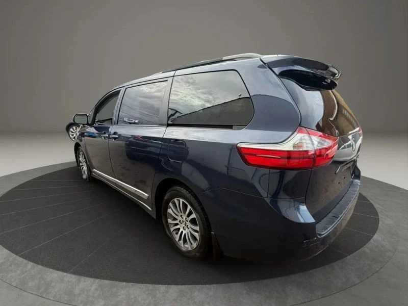 2018 Toyota Sienna 3rd Gen - Image 7 of 12