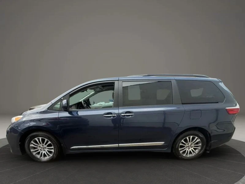 2018 Toyota Sienna 3rd Gen - Image 8 of 12