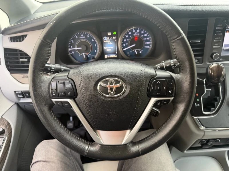 2018 Toyota Sienna 3rd Gen - Image 12 of 12