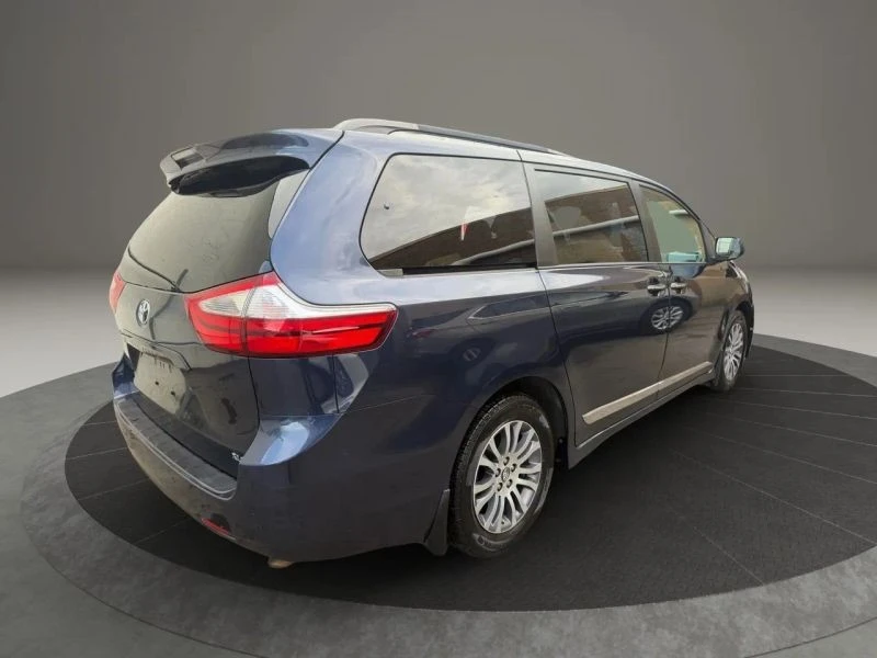 2018 Toyota Sienna 3rd Gen - Image 5 of 12