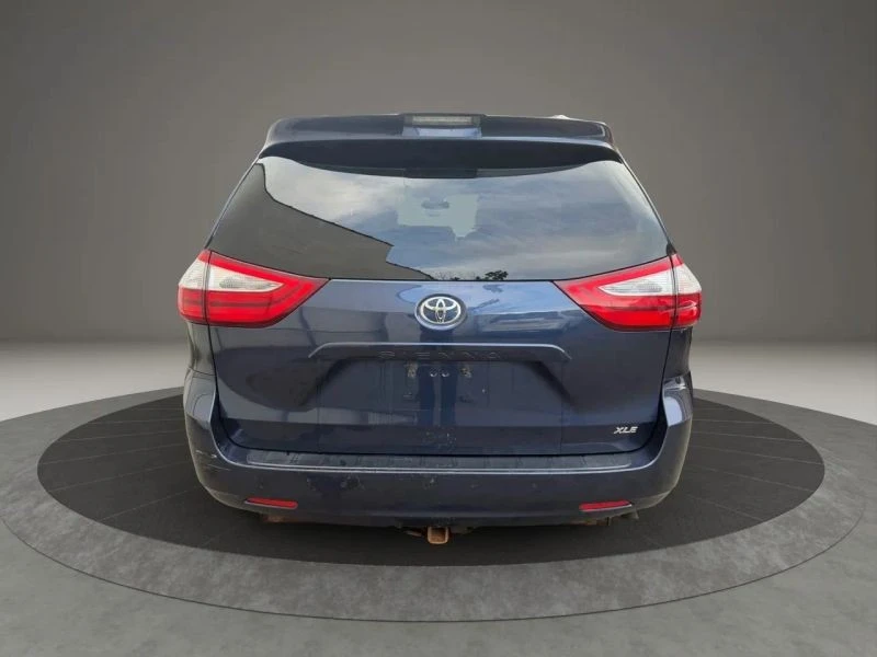2018 Toyota Sienna 3rd Gen - Image 6 of 12