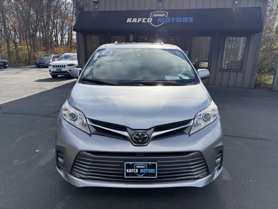 2018 Toyota Sienna 3rd Gen - Image 2 of 21