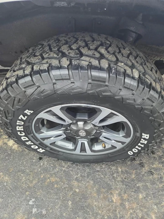 2018 Toyota Tacoma 3rd Gen - Image 16 of 17