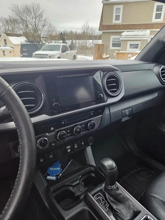 2018 Toyota Tacoma 3rd Gen - Image 7 of 17