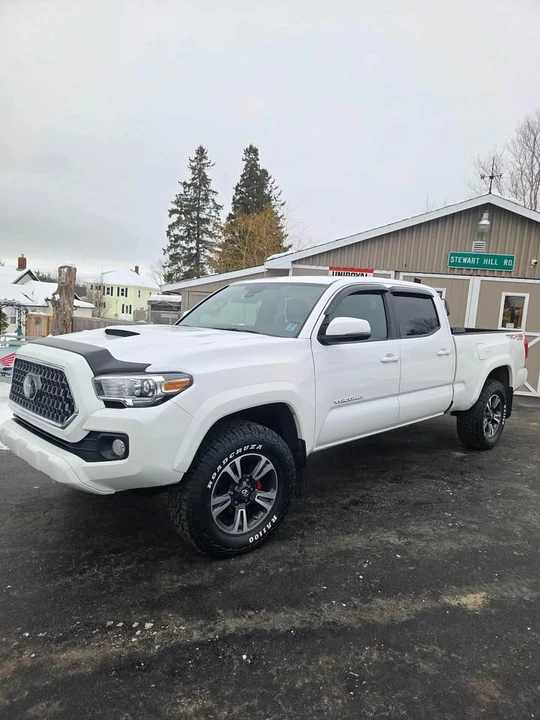 2018 Toyota Tacoma 3rd Gen - Image 2 of 17