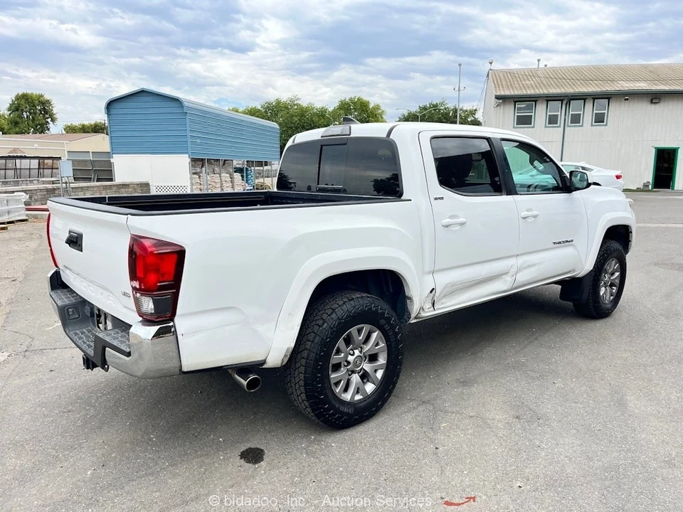 2018 Toyota Tacoma 3rd Gen - Image 4 of 12
