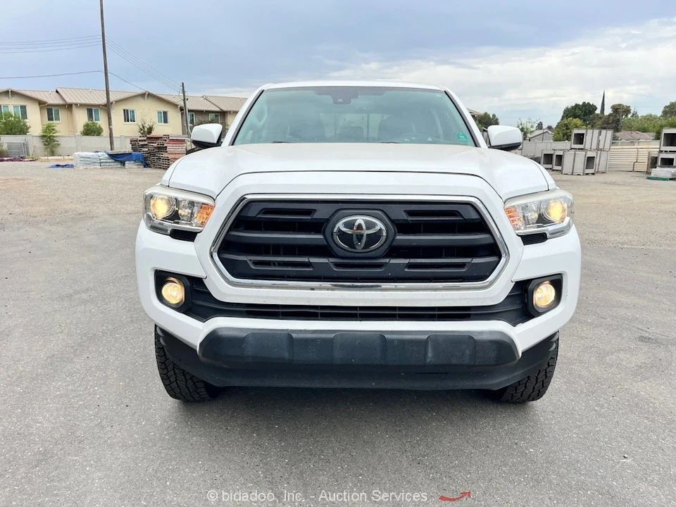 2018 Toyota Tacoma 3rd Gen - Image 7 of 12