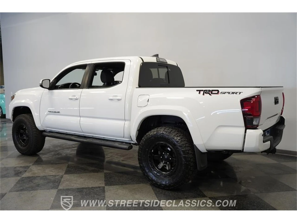 2018 Toyota Tacoma 3rd Gen - Image 9 of 31