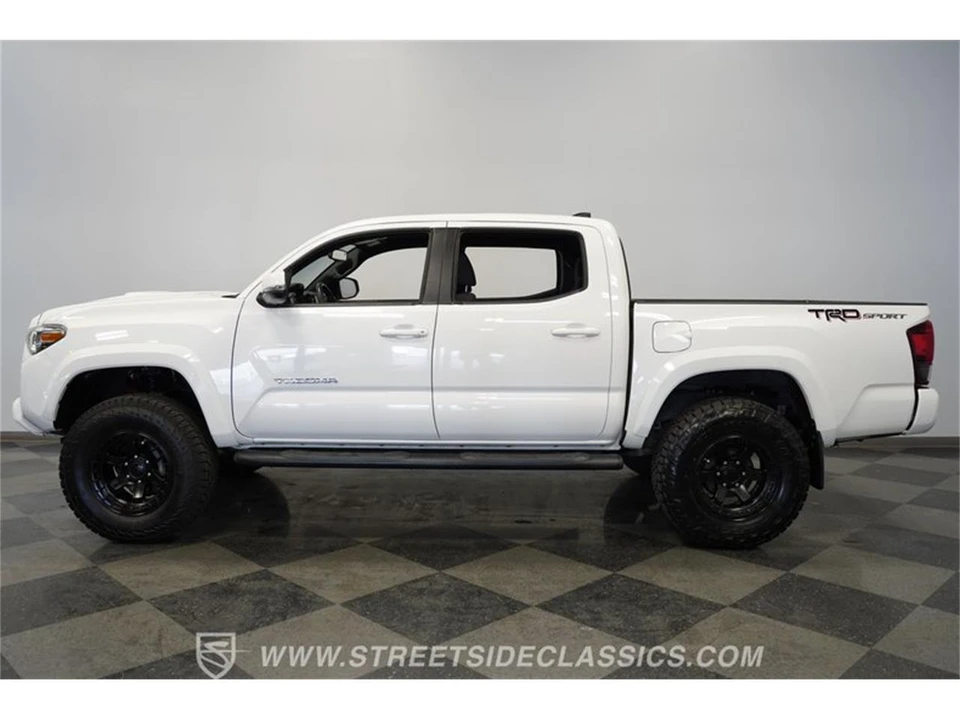 2018 Toyota Tacoma 3rd Gen - Image 2 of 31