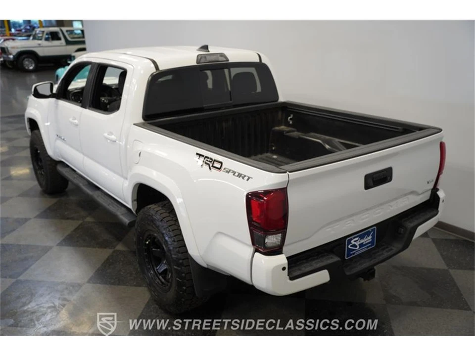 2018 Toyota Tacoma 3rd Gen - Image 27 of 31