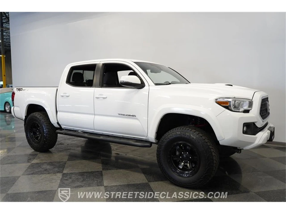 2018 Toyota Tacoma 3rd Gen - Image 16 of 31