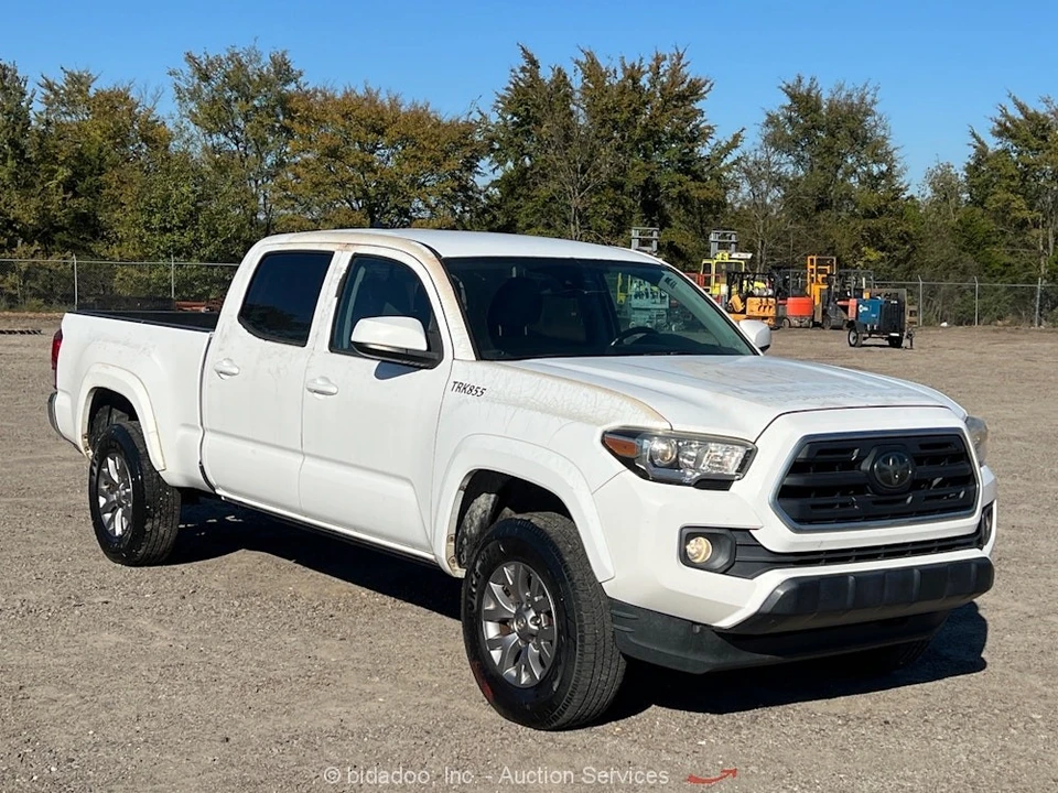 2018 Toyota Tacoma 3rd Gen - Image 2 of 12