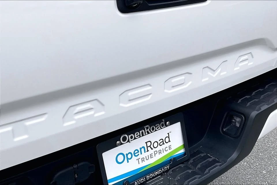 2018 Toyota Tacoma 3rd Gen - Image 20 of 20