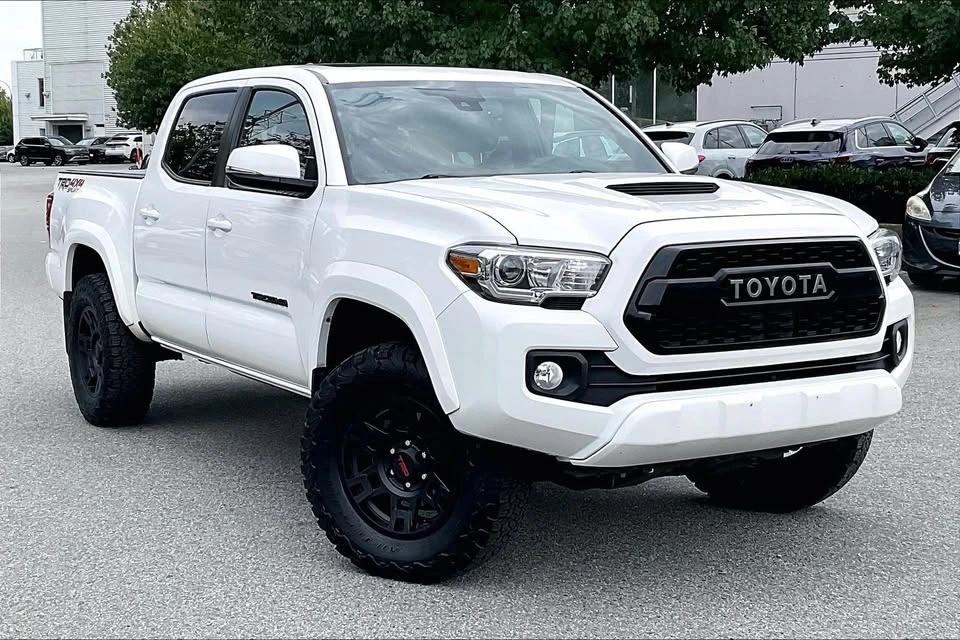 2018 Toyota Tacoma 3rd Gen - Image 3 of 20