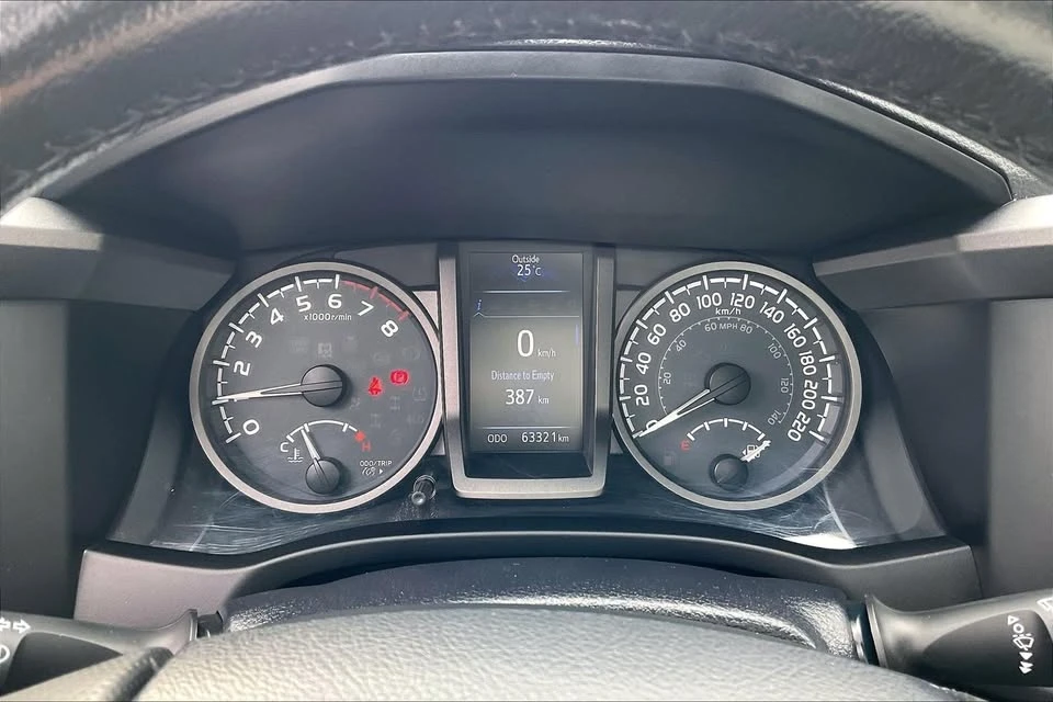 2018 Toyota Tacoma 3rd Gen - Image 17 of 20