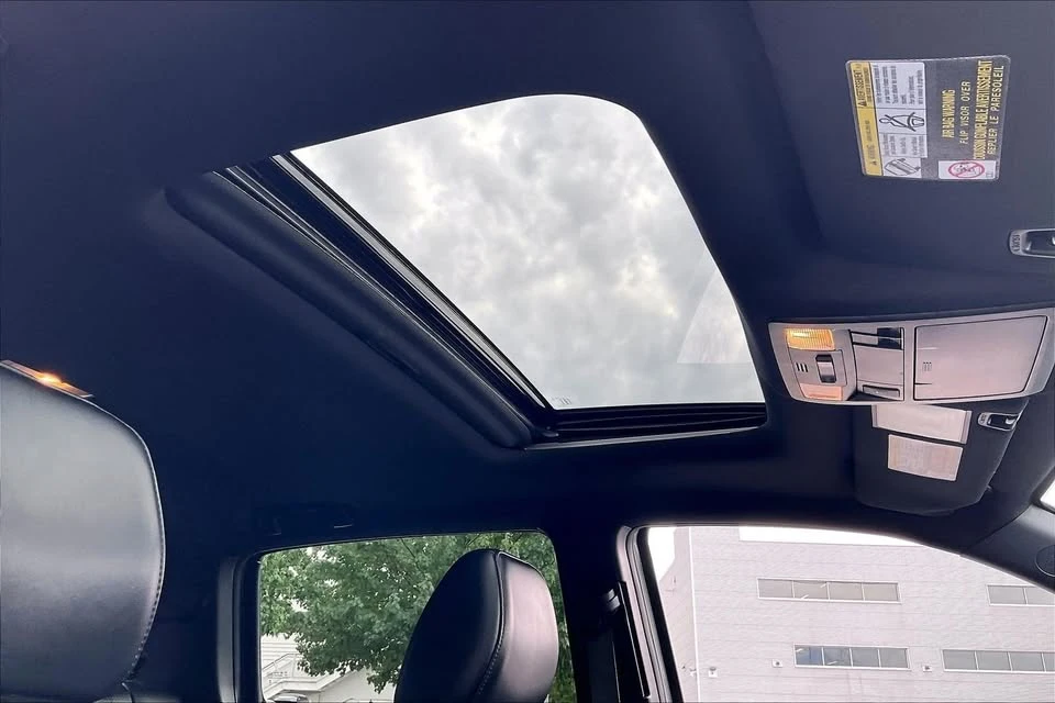 2018 Toyota Tacoma 3rd Gen - Image 9 of 20