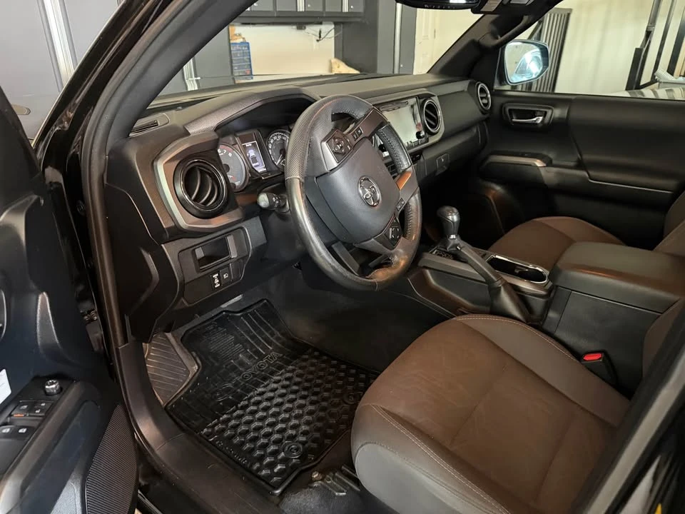 2018 Toyota Tacoma 3rd Gen - Image 5 of 9