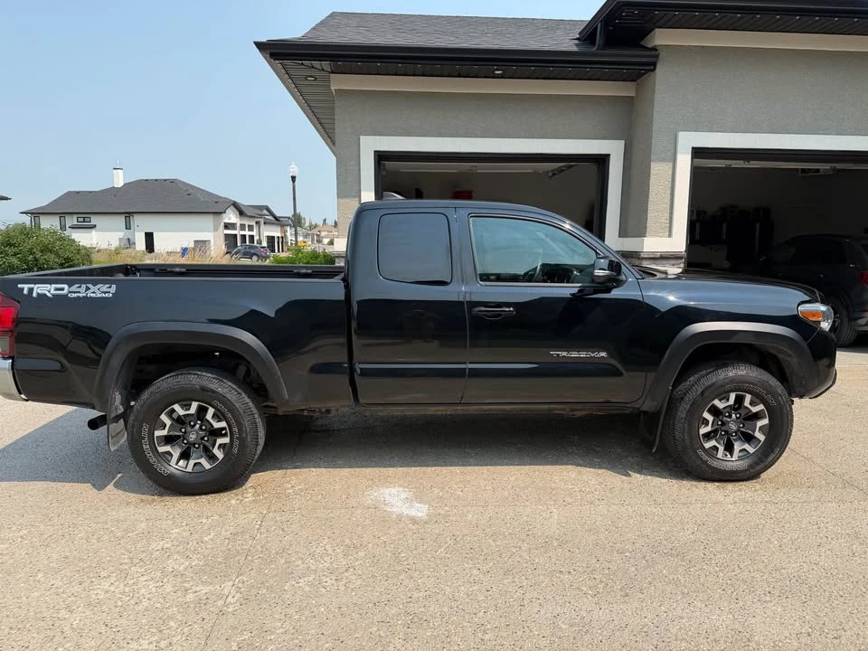 2018 Toyota Tacoma 3rd Gen - Image 2 of 9
