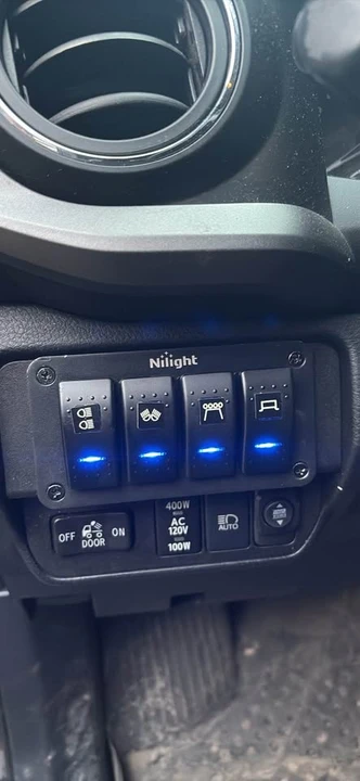 2018 Toyota Tacoma 3rd Gen - Image 8 of 9