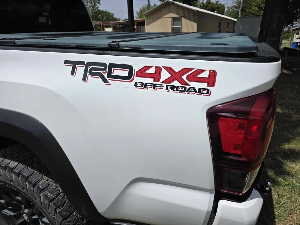 2018 Toyota Tacoma 3rd Gen - Image 4 of 7