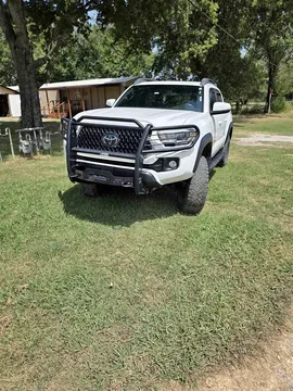2018 Toyota Tacoma TRD Off-Road Pickup 4D 5 ft