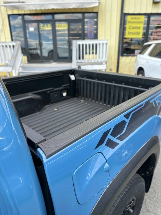 2018 Toyota Tacoma 3rd Gen - Image 2 of 8