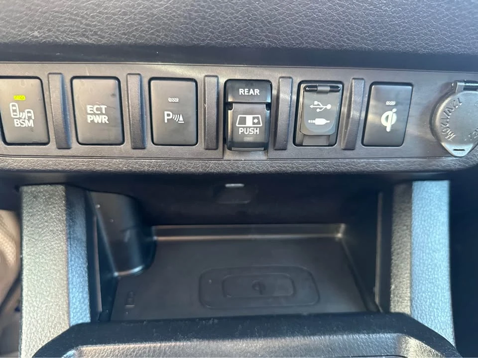 2018 Toyota Tacoma 3rd Gen - Image 19 of 20