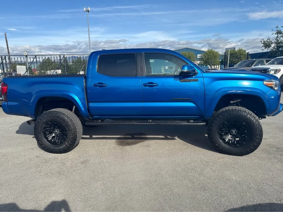 2018 Toyota Tacoma 3rd Gen - Image 8 of 20