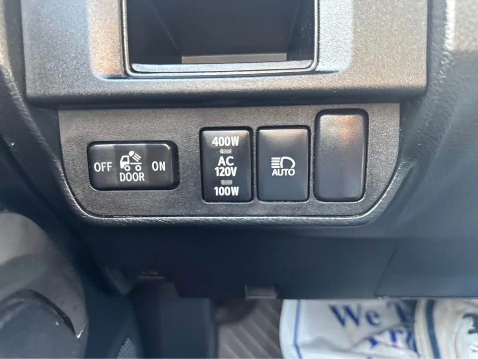 2018 Toyota Tacoma 3rd Gen - Image 17 of 20