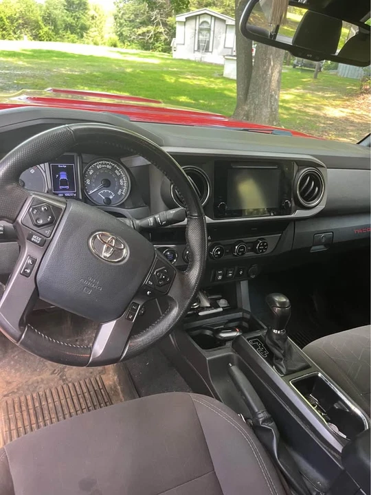 2018 Toyota Tacoma 3rd Gen - Image 7 of 10