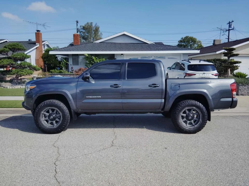 2018 Toyota Tacoma 3rd Gen - Image 11 of 17