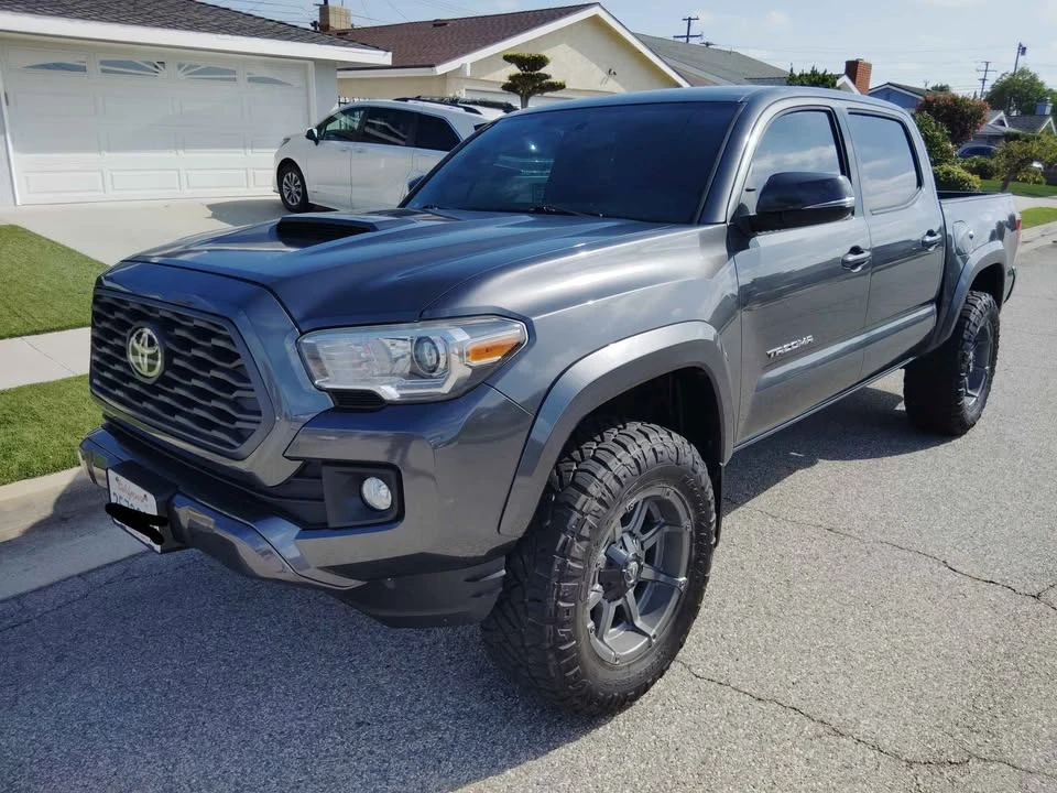 2018 Toyota Tacoma 3rd Gen - Image 3 of 17