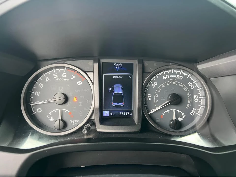 2018 Toyota Tacoma 3rd Gen - Image 16 of 20