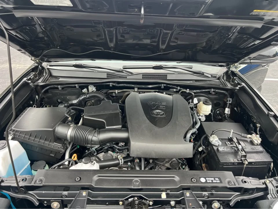 2018 Toyota Tacoma 3rd Gen - Image 10 of 20