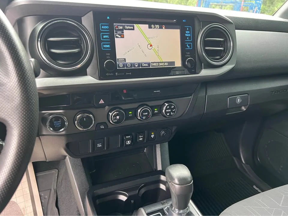 2018 Toyota Tacoma 3rd Gen - Image 18 of 20