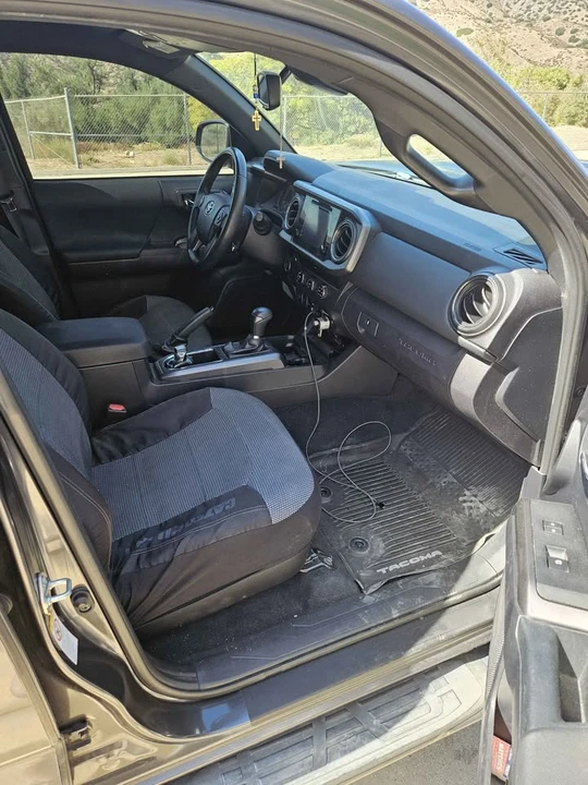 2018 Toyota Tacoma 3rd Gen - Image 15 of 20