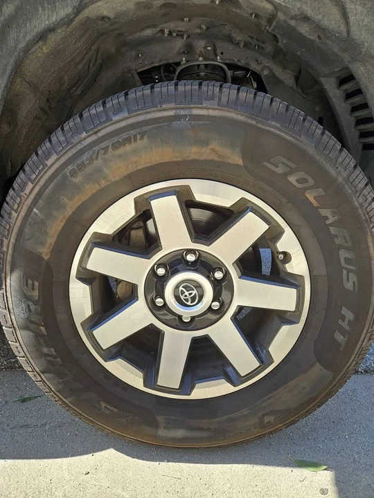 2018 Toyota Tacoma 3rd Gen - Image 16 of 20