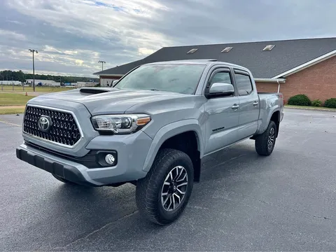 2018 Toyota Tacoma Double Cab TRD Sport Pickup 4D 6 ft