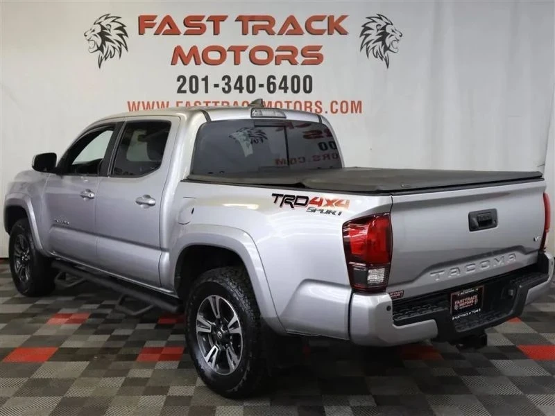 2018 Toyota Tacoma 3rd Gen - Image 4 of 12