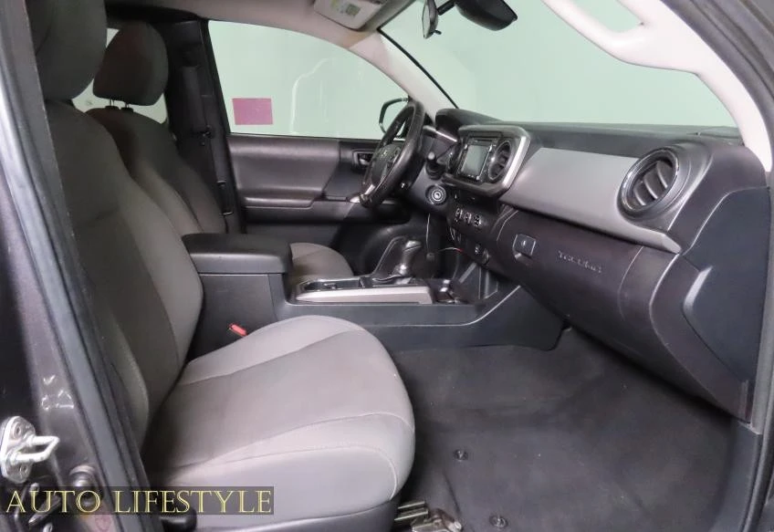 2018 Toyota Tacoma 3rd Gen - Image 17 of 21