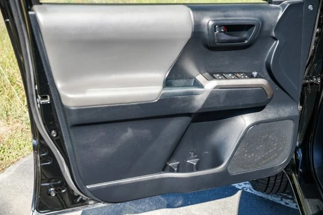 2018 Toyota Tacoma 3rd Gen - Image 19 of 21