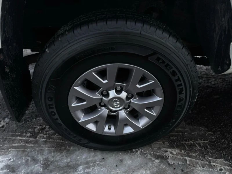 2018 Toyota Tacoma 3rd Gen - Image 11 of 12
