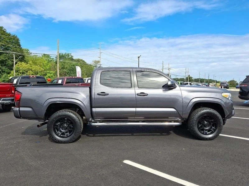 2018 Toyota Tacoma 3rd Gen - Image 7 of 12