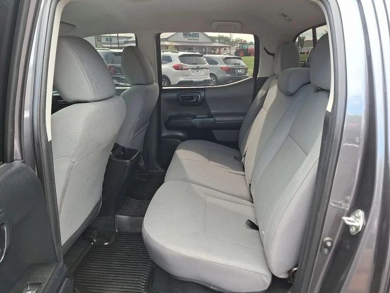 2018 Toyota Tacoma 3rd Gen - Image 11 of 12