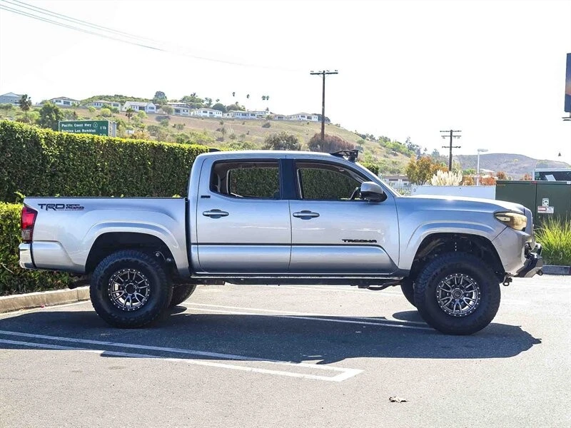 2018 Toyota Tacoma 3rd Gen - Image 4 of 21