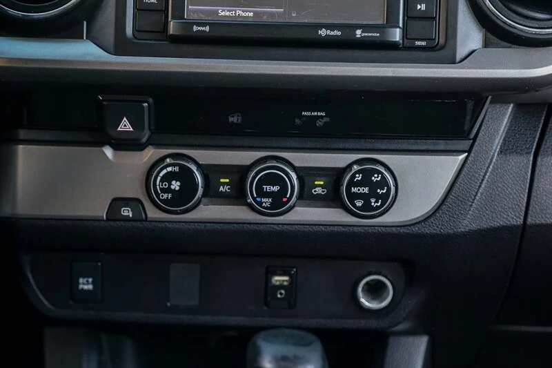 2018 Toyota Tacoma 3rd Gen - Image 19 of 21