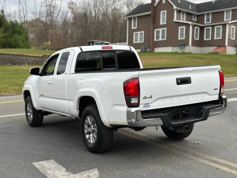 2018 Toyota Tacoma 3rd Gen - Image 5 of 12