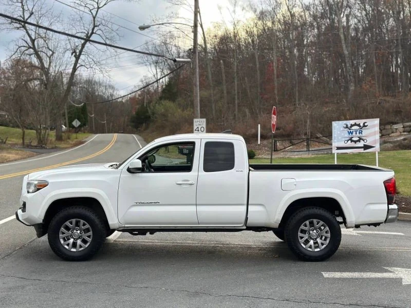 2018 Toyota Tacoma 3rd Gen - Image 4 of 12